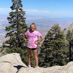 Meet your Posher, Monica